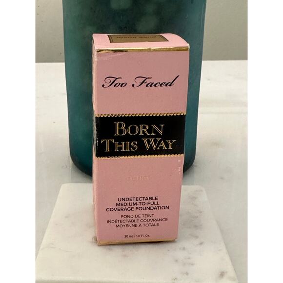 Too Faced Born This Way Oil Free Medium/Full Coverage Foundation NIB Warm Sand - Picture 1 of 4